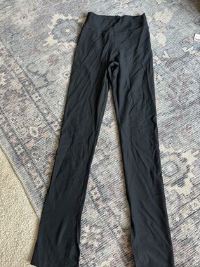 Old Navy Black Ribbed Flared Leggings